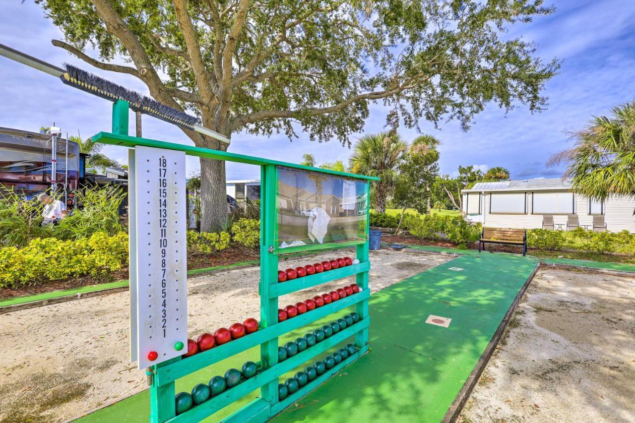 The Shell House In Titusville Pool, Golf Access Exterior photo