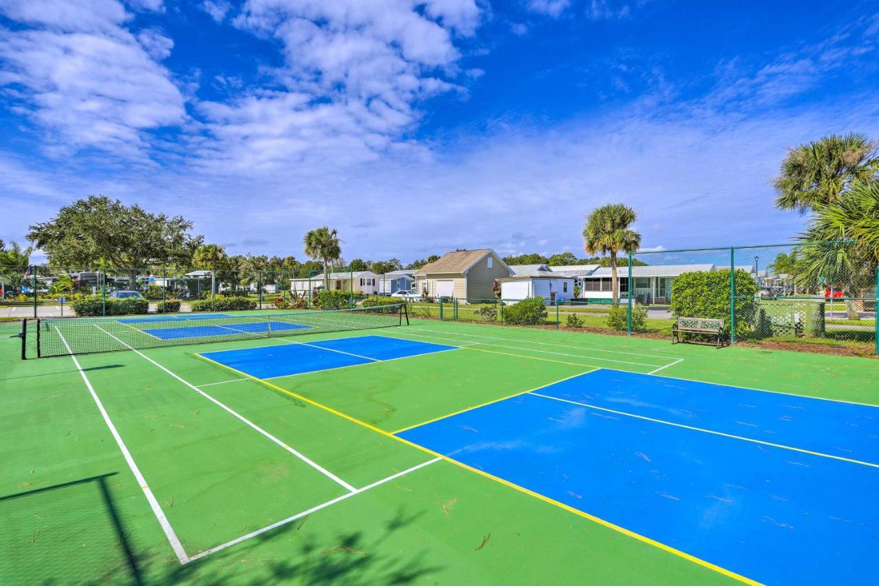 The Shell House In Titusville Pool, Golf Access Exterior photo