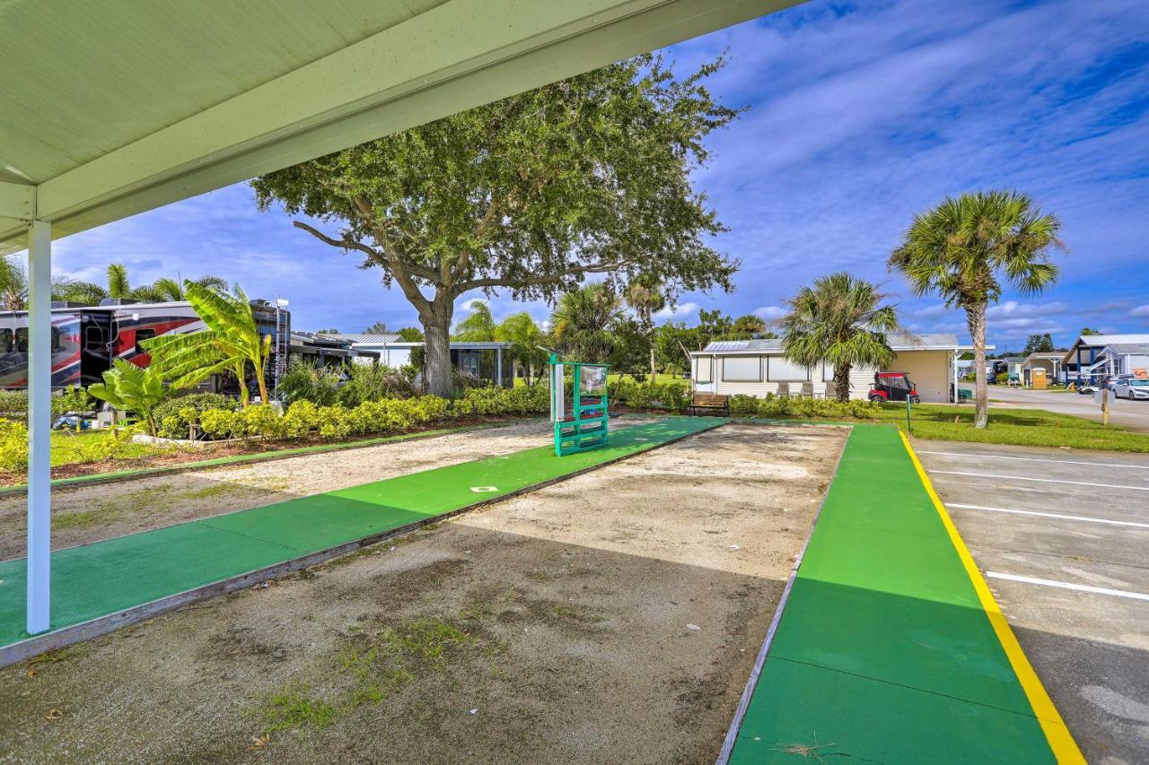 The Shell House In Titusville Pool, Golf Access Exterior photo
